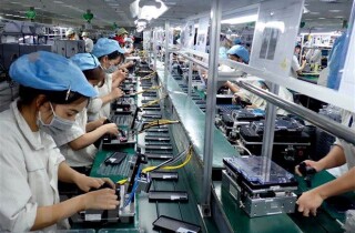 'Việt Nam, Singapore, Malaysia có lợi thế trong ngắn hạn, giúp trụ vững trước xu hướng suy giảm thương mại toàn cầu'