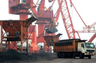 Sản lượng than của Trung Quốc tăng kỷ lục