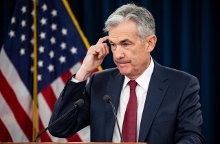 4 'lá cờ đỏ' trên thị trường tài chính có thể khiến Fed chùn bước