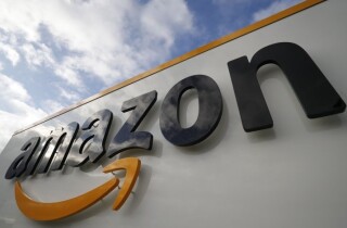 Buộc người bán dùng kho và dịch vụ giao hàng, Amazon bị cáo buộc độc quyền và lạm dụng quyền hạn