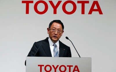 CEO Toyota: Chiến lược của công ty là đi ngược xu hướng xe điện