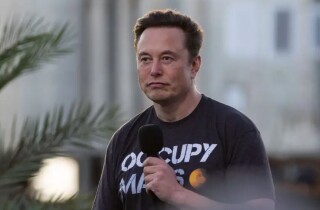 Elon Musk sẽ tức giận nếu nhân viên không ngồi làm việc đến 9h tối