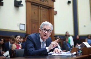Ba điều kiện cần thiết để Fed ngừng tăng lãi suất
