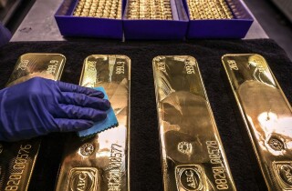 Giá vàng hôm nay 3/12: Vàng SJC tăng gần 2 triệu đồng/lượng trong tuần qua