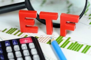 Khối ngoại đẩy mạnh bán ròng 2.850 tỷ đồng tuần cơ cấu ETF, cổ phiếu nào là tâm điểm?