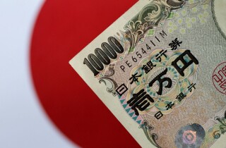 Đồng yen suy yếu sau khi Mỹ công bố dữ liệu mạnh mẽ bất ngờ, BoJ có thể sẽ can thiệp